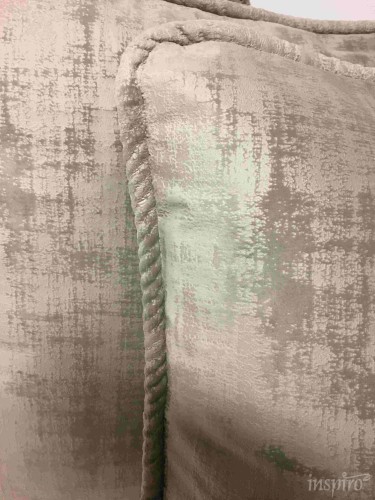 Poduszki, narzuty, obrusy