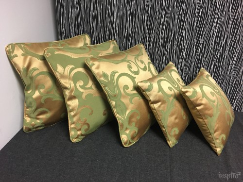 Poduszki, narzuty, obrusy