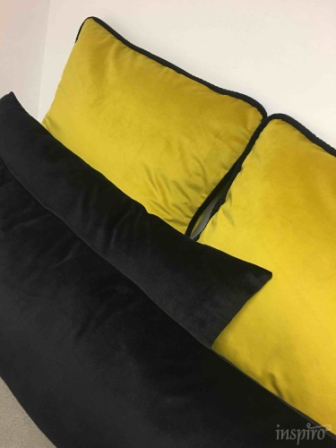 Poduszki, narzuty, obrusy