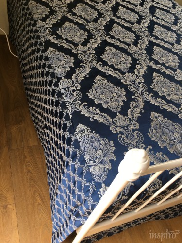 Poduszki, narzuty, obrusy