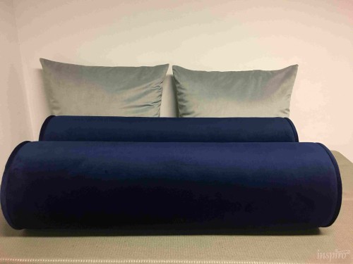 Poduszki, narzuty, obrusy