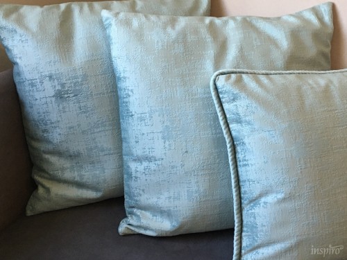 Poduszki, narzuty, obrusy